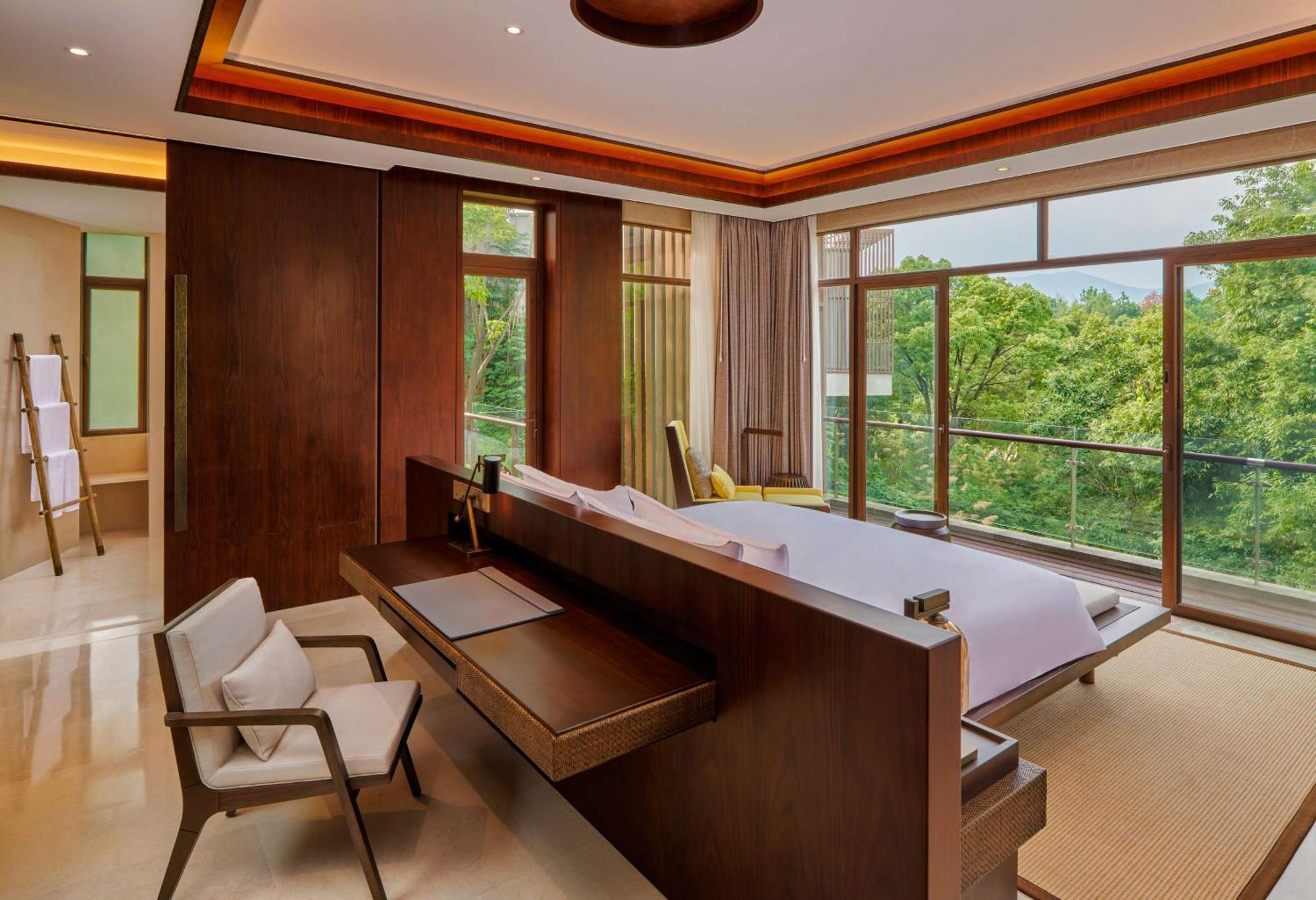 Lushan West Sea Resort, Curio Collection By Hilton Jiujiang  Exterior photo